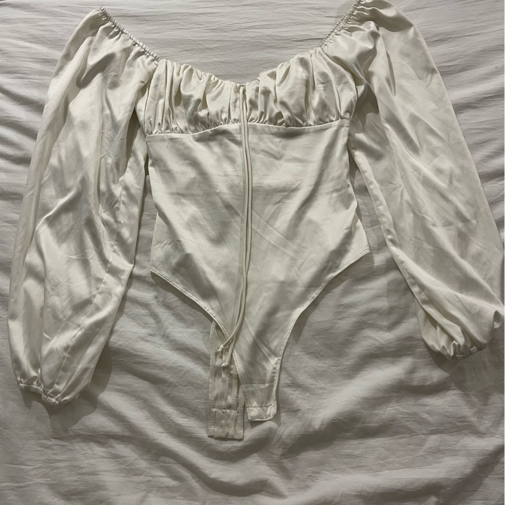 Ivory Silky Longs sleeve Bodysuit